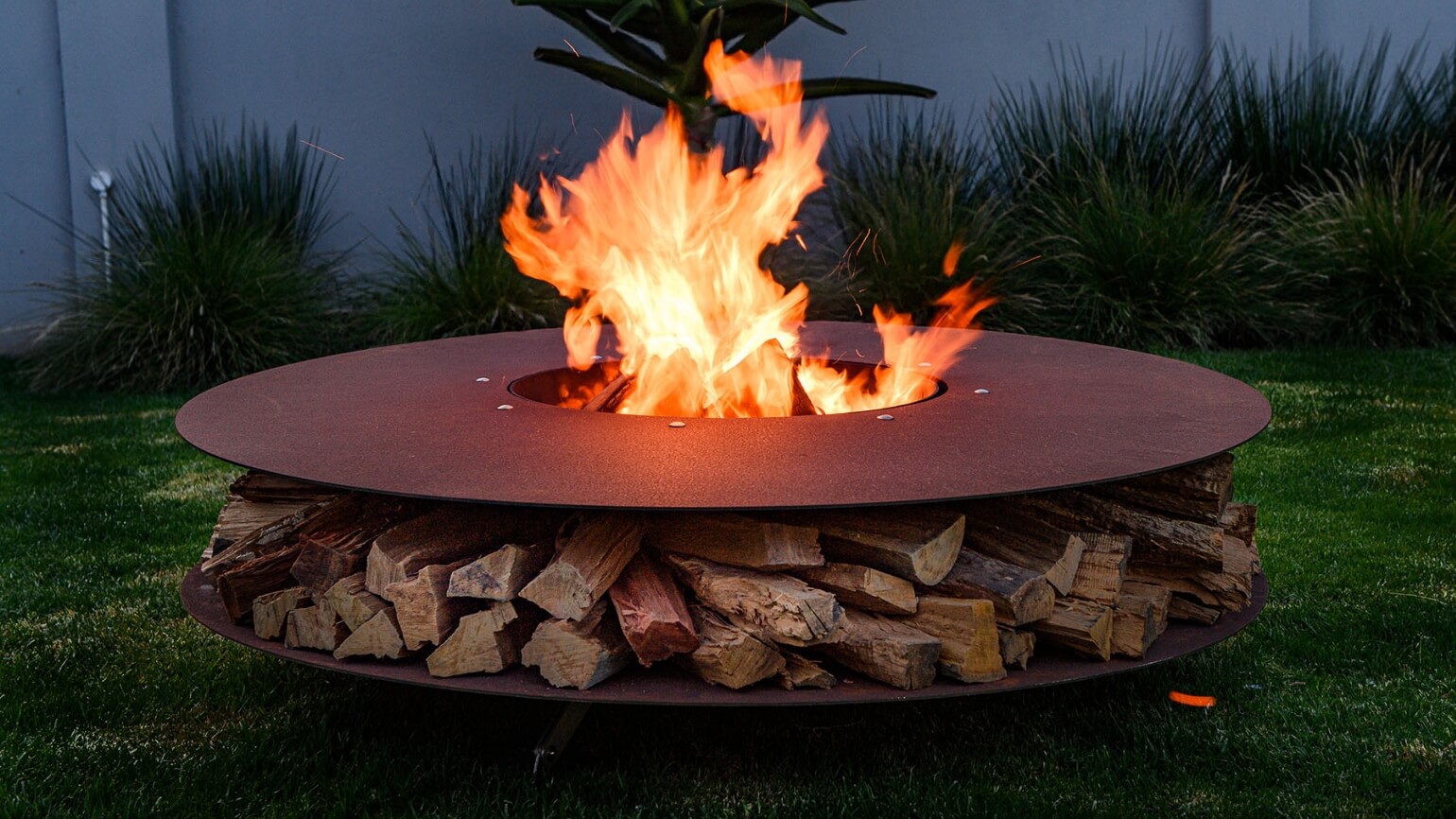 Discus Wood-Burning Fire Pit